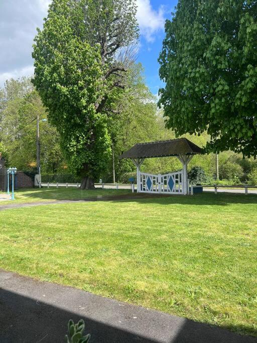 Studio Aux Abords Des Etangs Milly-sur-Therain Exterior photo